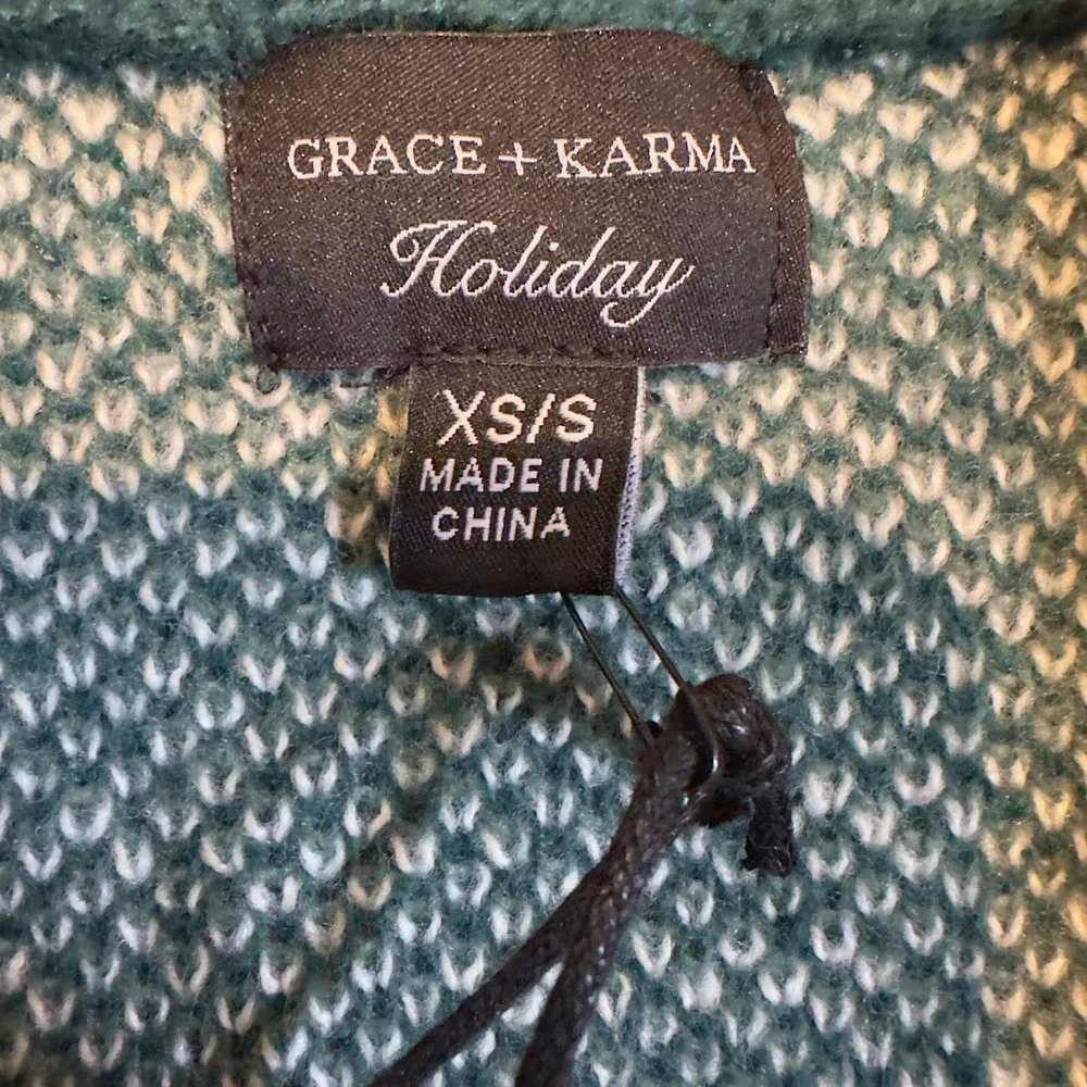 Grace + Karma Holiday Fair Isle Cardigan Green Pine Tree Sweater Womens XS/S NWT - Picture 3 of 8